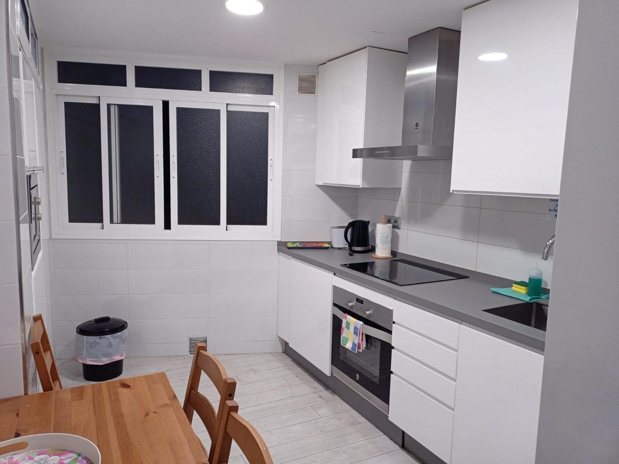 Piso Con Parkinprivado Y A10Minutosdelaplayaandando Lägenhet Málaga Exteriör bild