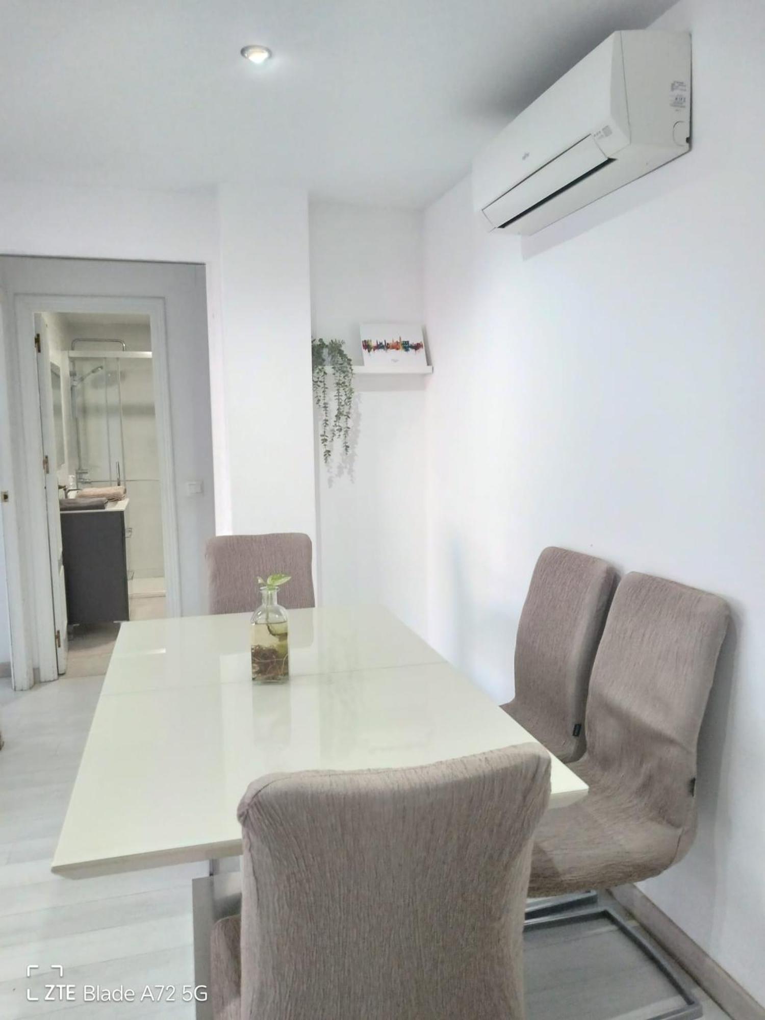 Piso Con Parkinprivado Y A10Minutosdelaplayaandando Lägenhet Málaga Exteriör bild